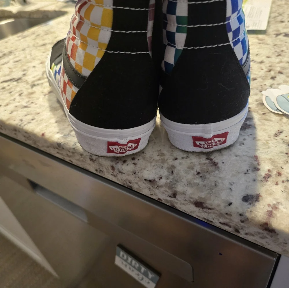 Vans Rainbow Checkered Sk8-Hi M9/W10.5 - Picture 3 of 6